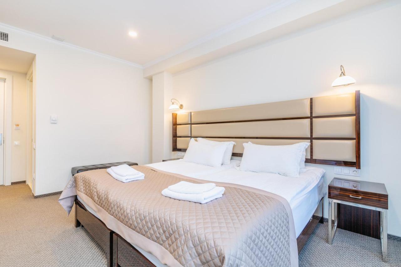 Hotel Genio Tbilisi ภายนอก รูปภาพ
