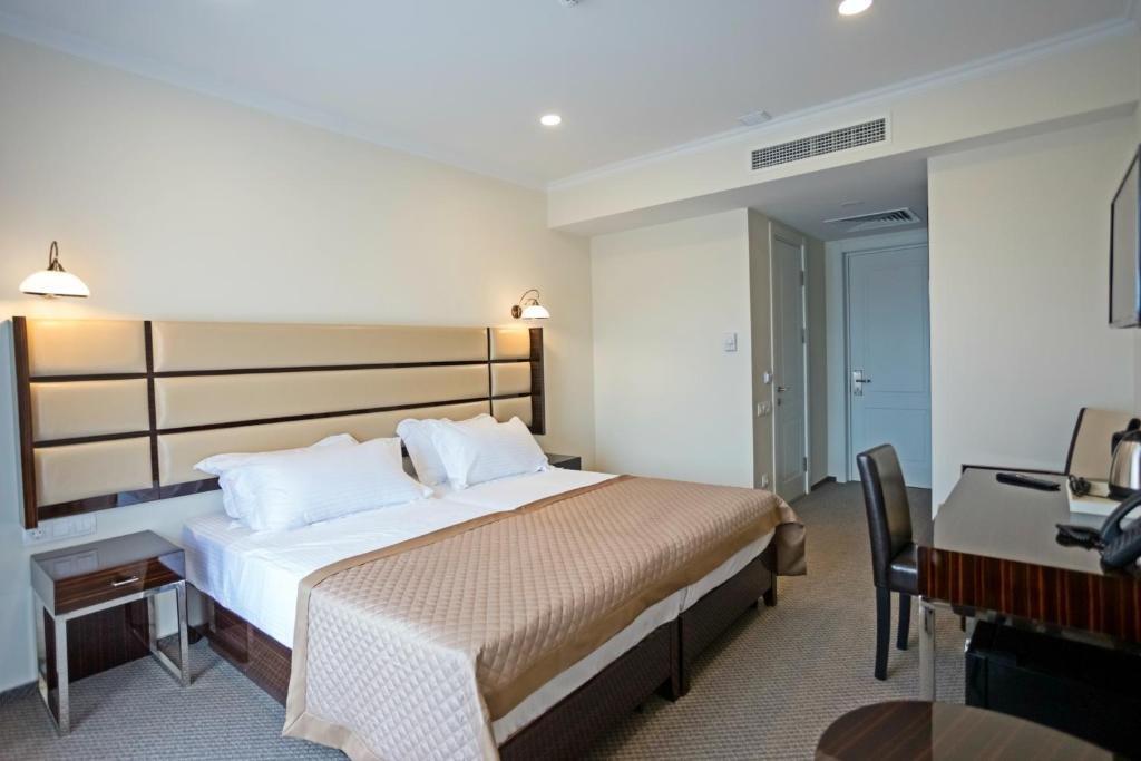 Hotel Genio Tbilisi ภายนอก รูปภาพ