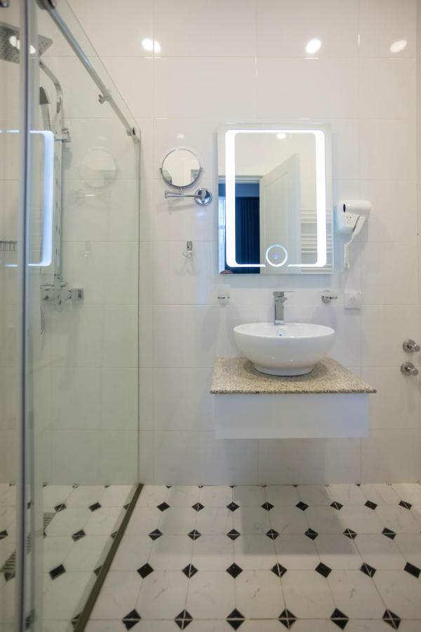 Hotel Genio Tbilisi ภายนอก รูปภาพ